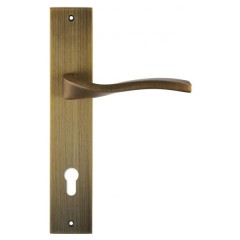 Дверная ручка Hi-Tech PERLA (Перла) 114 на планке PL11 матовая бронза F03 без доп. запирания PASS